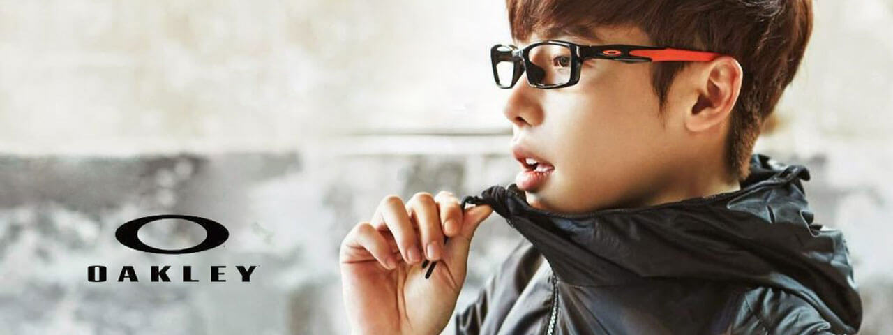 Oakley Designer Eyeglass Frames